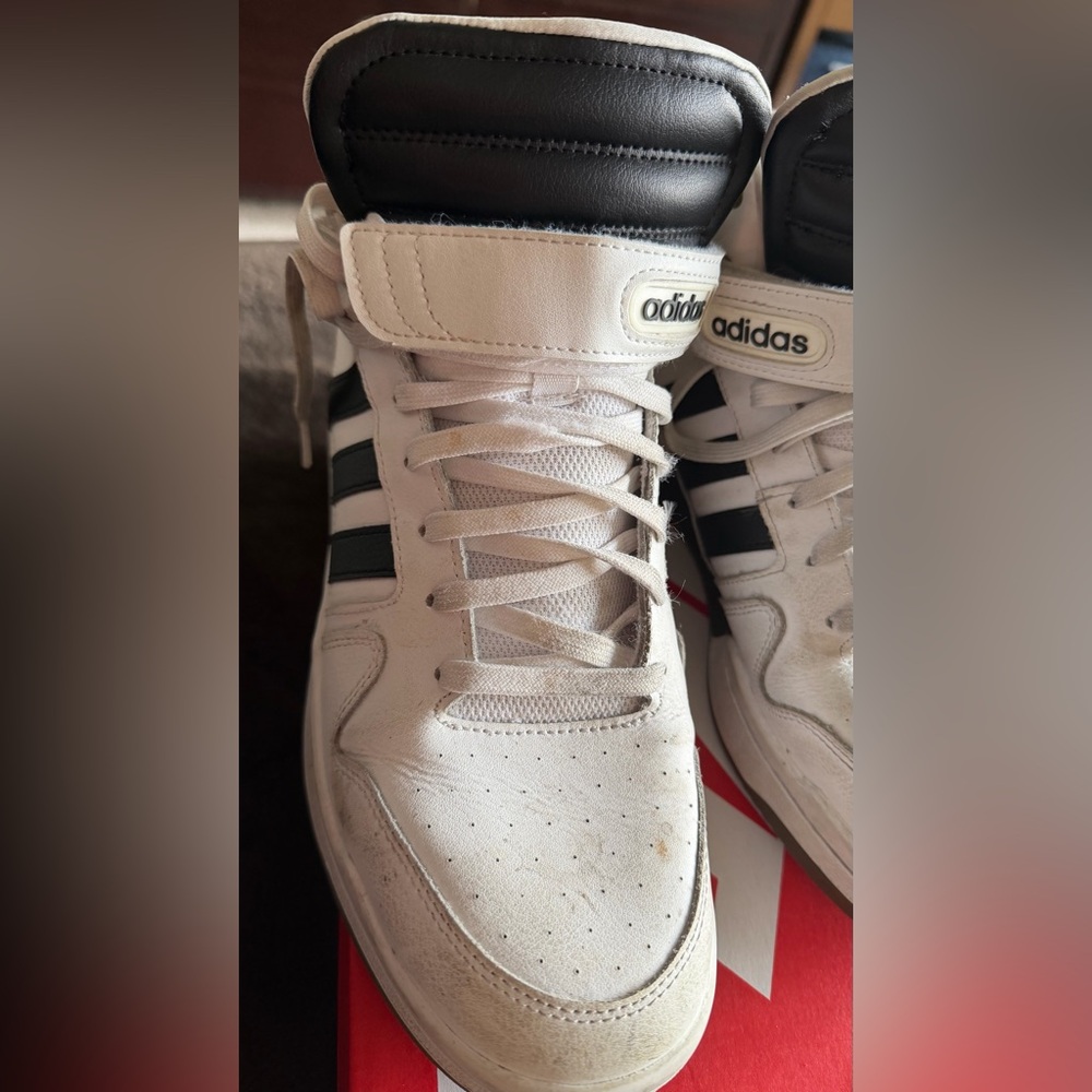 Men’s size 12 Adidas White High-Top Sneakers with Black Stripes - Picture 5 of 10